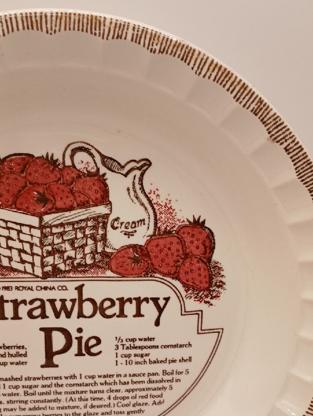Vintage Strawberry Pie Plate w/ Recipe Royal China Co. - Picture 10 of 16